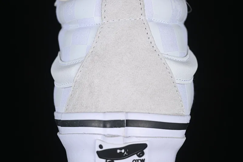 All categories Vans Vans series Vans Mid Vans China HommeGirls x Vans Sk8-Mid fashionable and versatile mid-top casual vulcanized sneakers VN000NBN2VZ